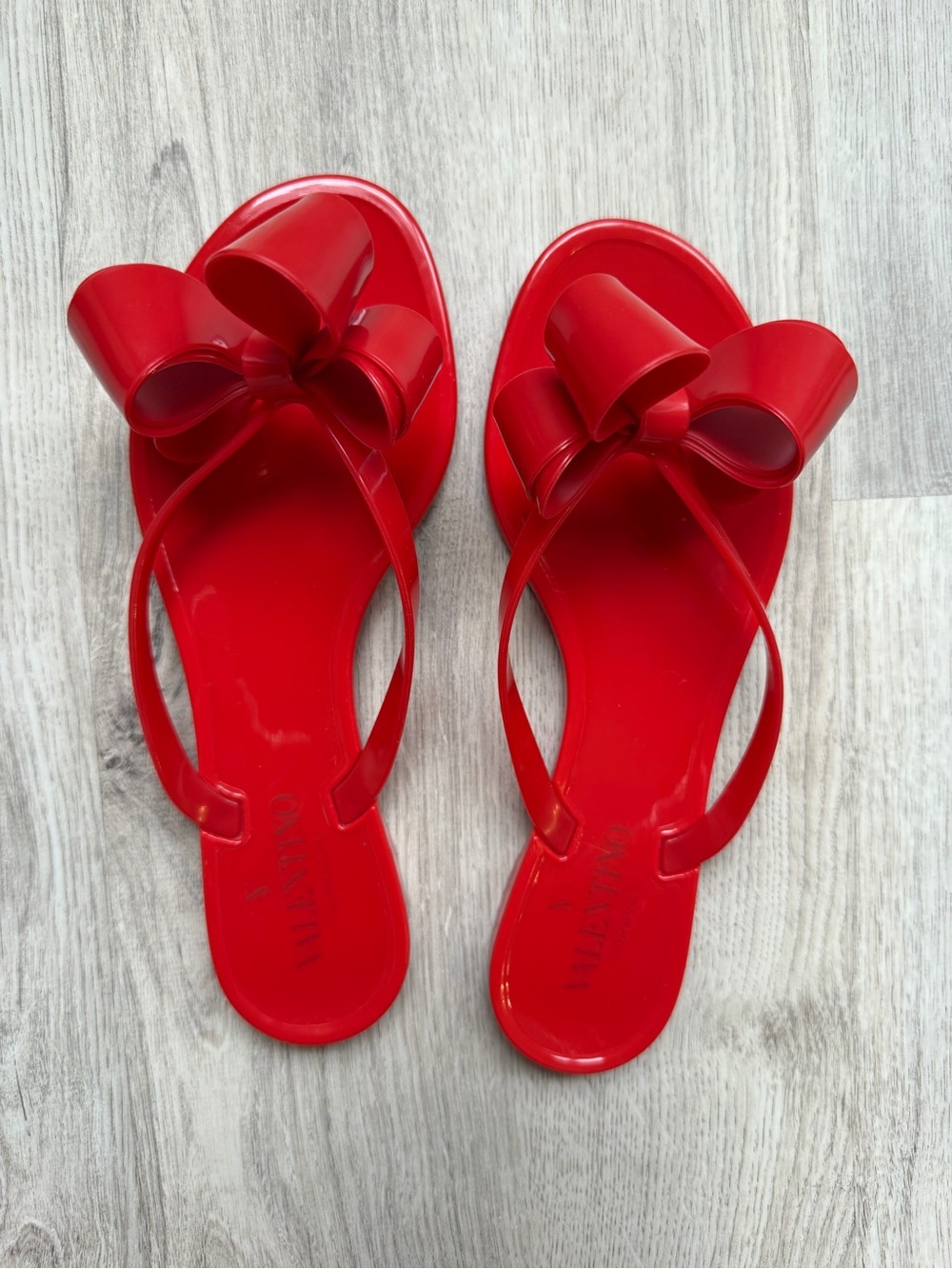 Valentino Garavani - Red Bow Jelly Flip Flops - Women's Casual Sandals - size 37